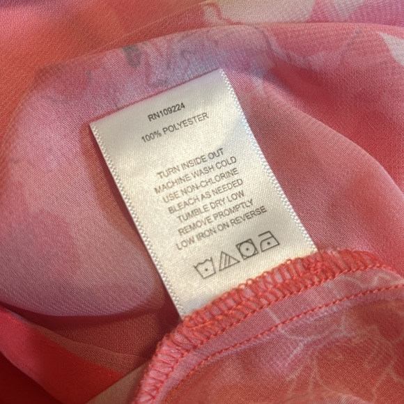 indigo soul Sheer Shark-bite Tunic Floral Blouse - Picture 5 of 7